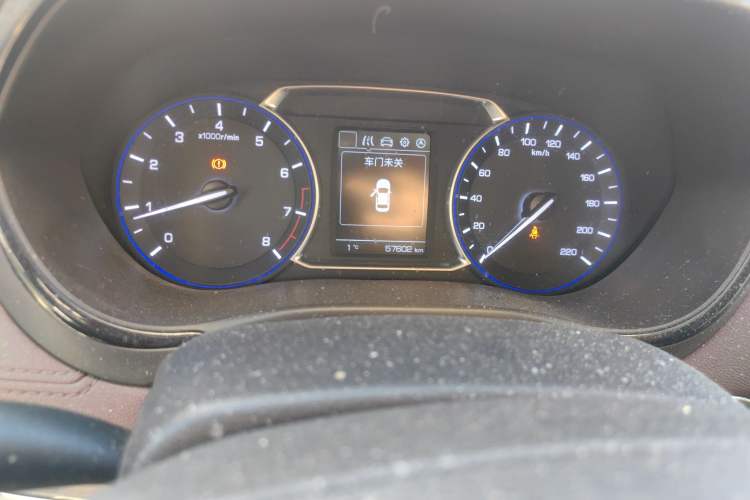 Used CHANGAN Lingxuan 2017 1.6L Manual Elite Model Odometer Close Up