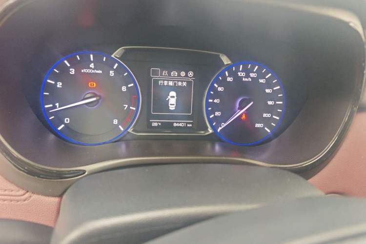 Used CHANGAN Lingxuan 2017 1.5T Manual Joyful & Happy Model Odometer Close Up
