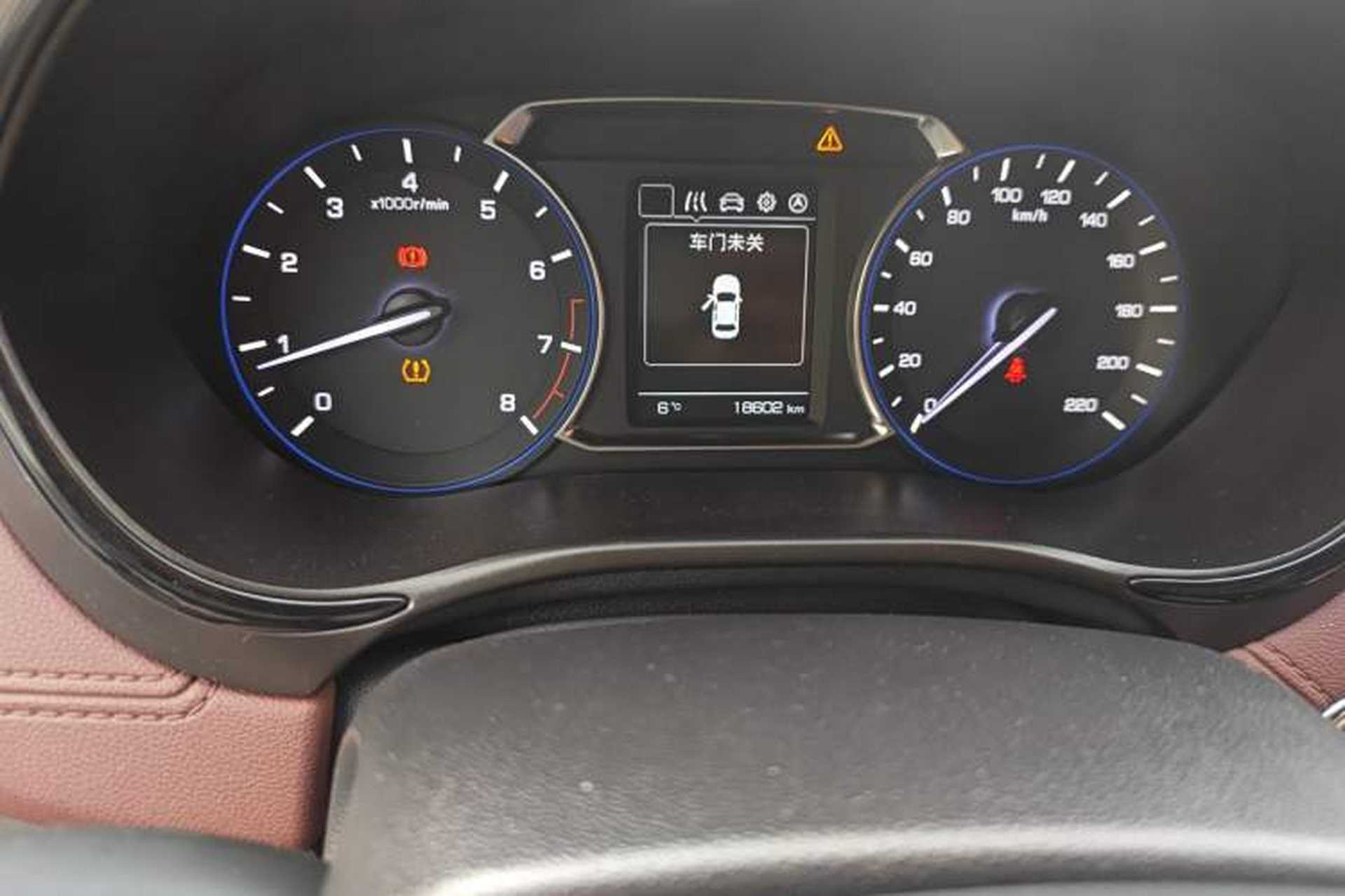Used CHANGAN Lingxuan 2017 1.6L Manual Elite Model Odometer Close Up