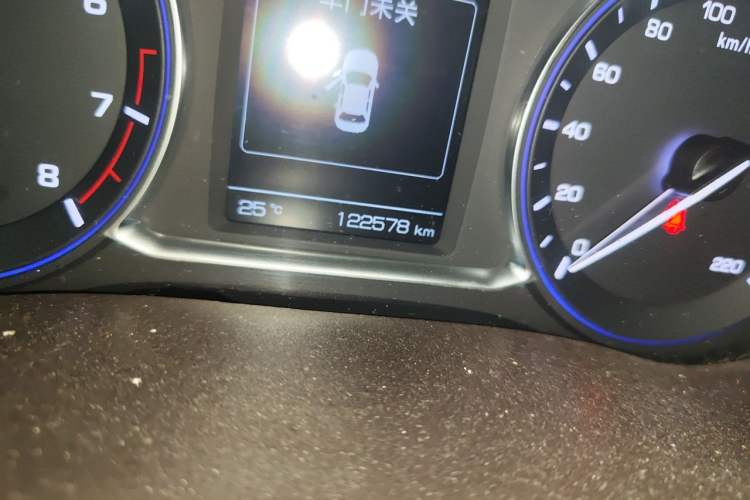 Used CHANGAN Lingxuan 2017 1.5T Automatic Lehuo Happy Edition Odometer Close Up