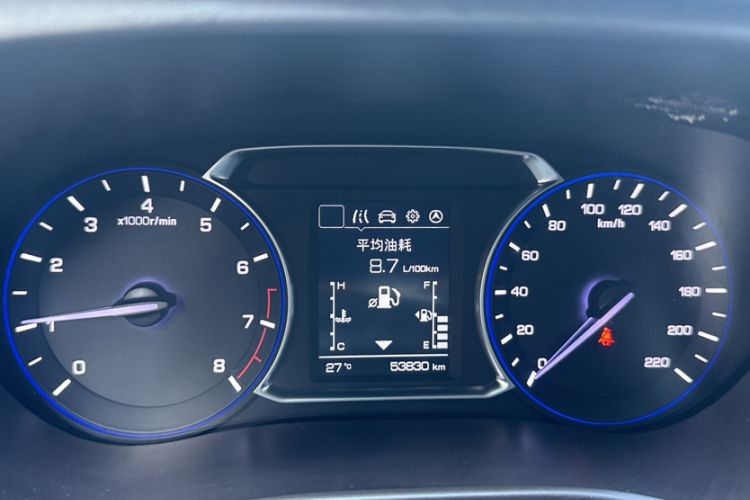 Used CHANGAN Lingxuan 2017 1.5T Manual Joyful & Happy Model Odometer Close Up