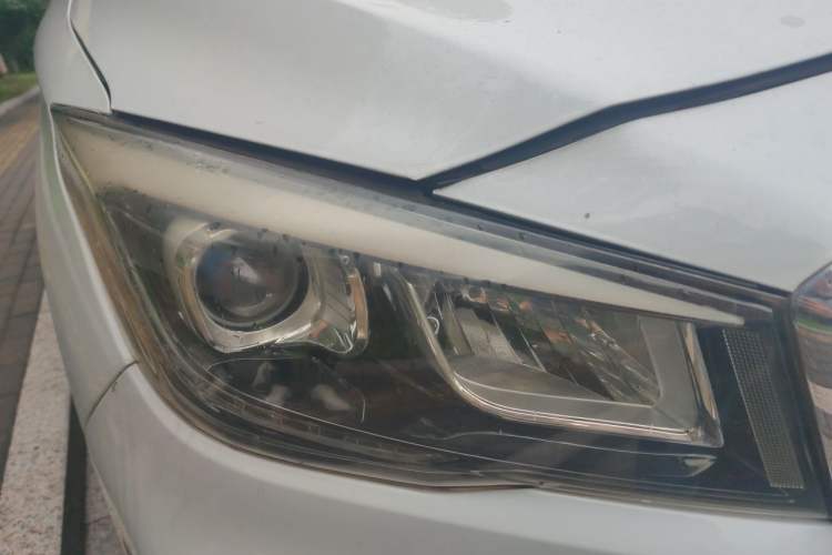 Used CHANGAN Lingxuan 2017 1.6L Manual Elite Model Right Front Headlight