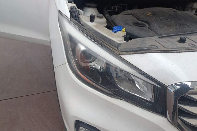 Used CHANGAN Lingxuan 2017 1.6L Manual Happiness Edition Right Front Headlight