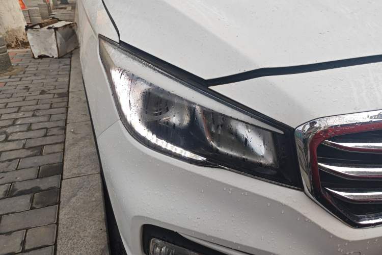 Used CHANGAN Lingxuan 2017 1.6L Manual Elite Model Right Front Headlight