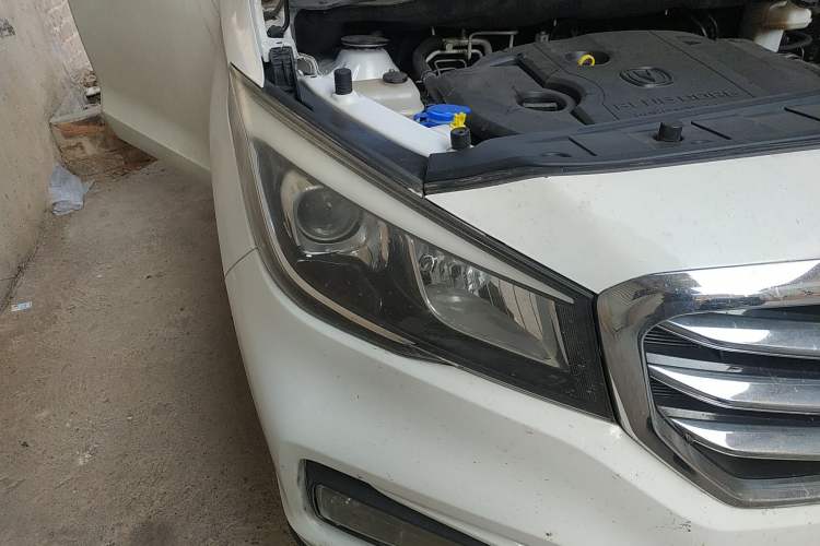 Used CHANGAN Lingxuan 2017 1.6L Manual Happiness Edition Right Front Headlight