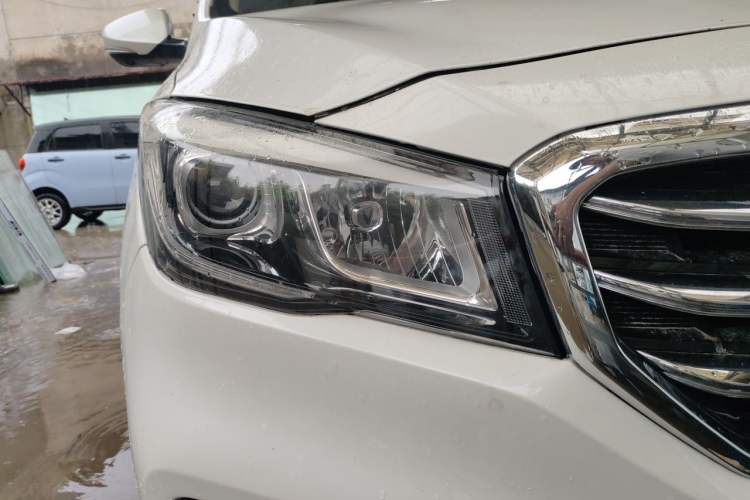 Used CHANGAN Lingxuan 2017 1.6L Manual Elite Model Right Front Headlight