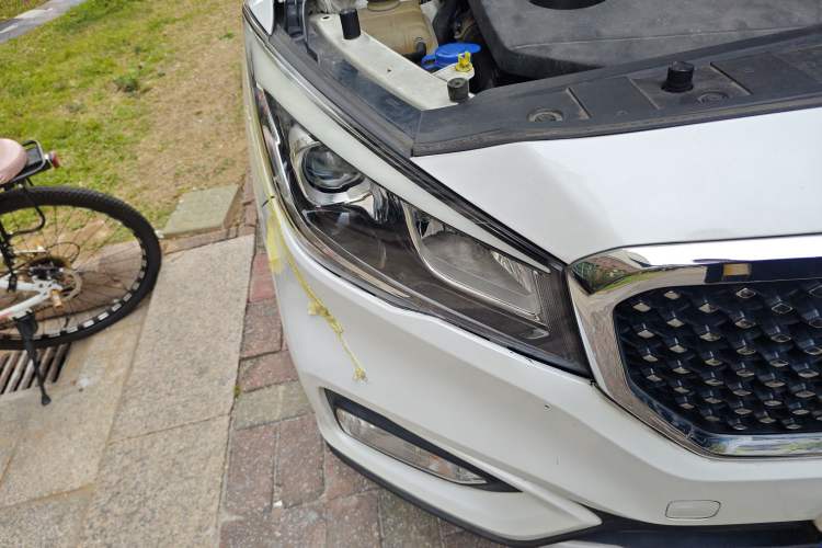 Used CHANGAN Lingxuan 2017 1.5T Automatic Lehuo Happy Edition Right Front Headlight