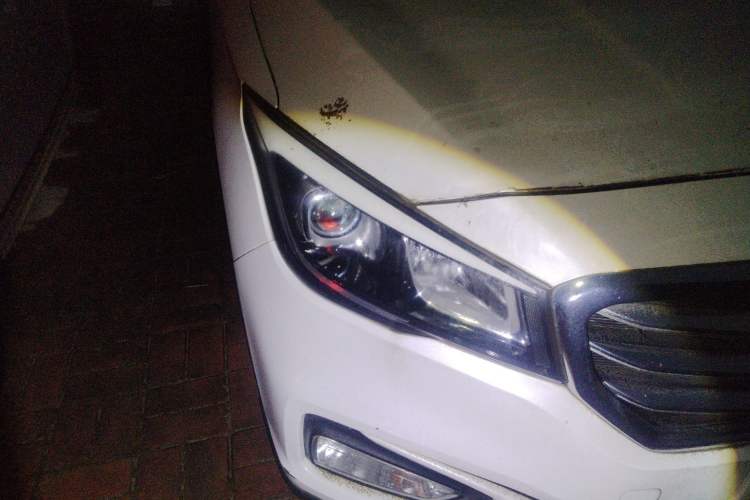 Used CHANGAN Lingxuan 2017 1.6L Manual Happiness Edition Right Front Headlight