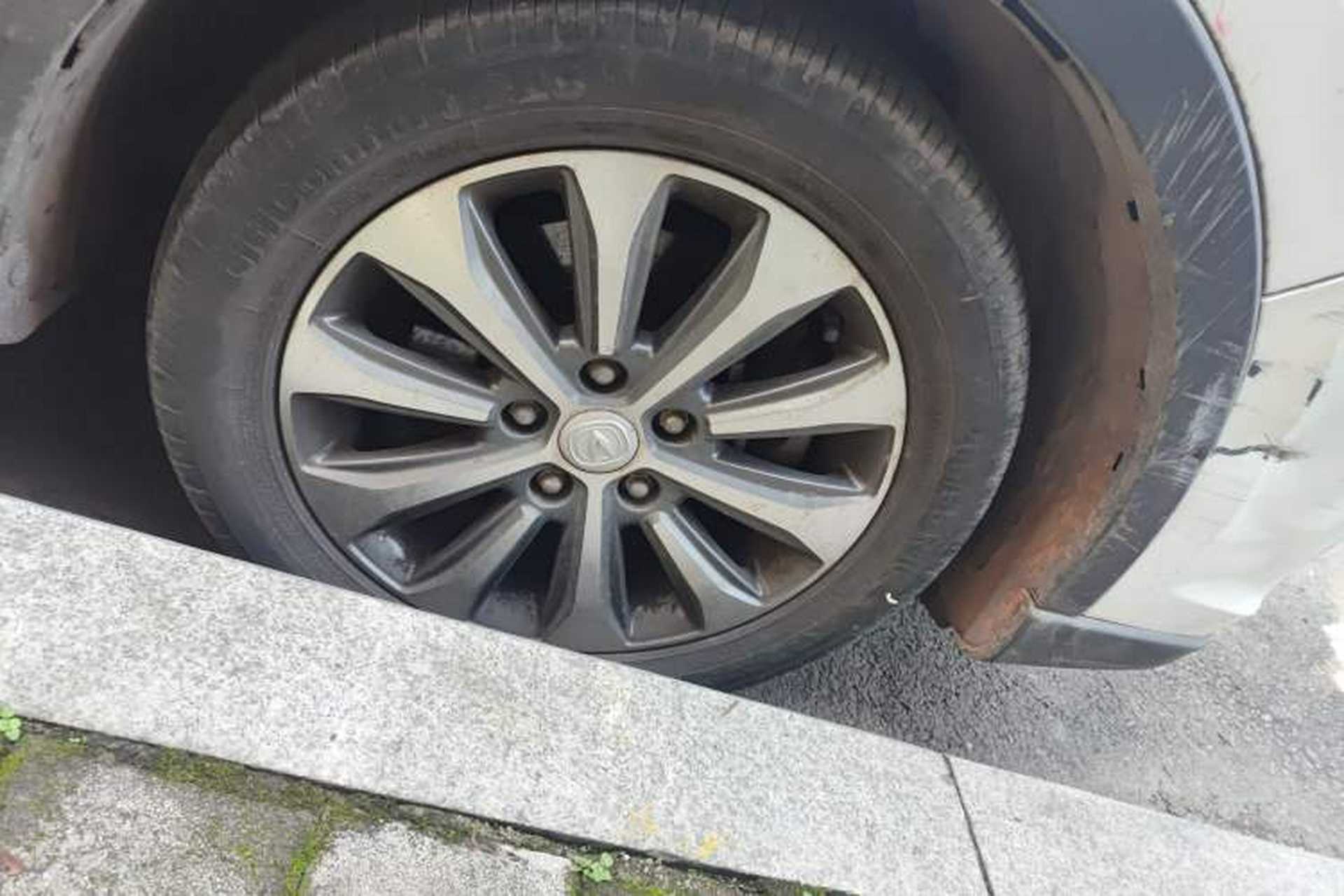 Used CHANGAN Lingxuan 2017 1.6L Manual Happiness Edition Right Front Wheel Hub