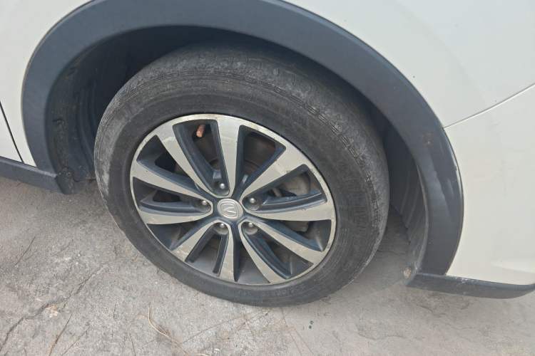 Used CHANGAN Lingxuan 2017 1.5T Manual Joyful & Happy Model Right Front Wheel Hub