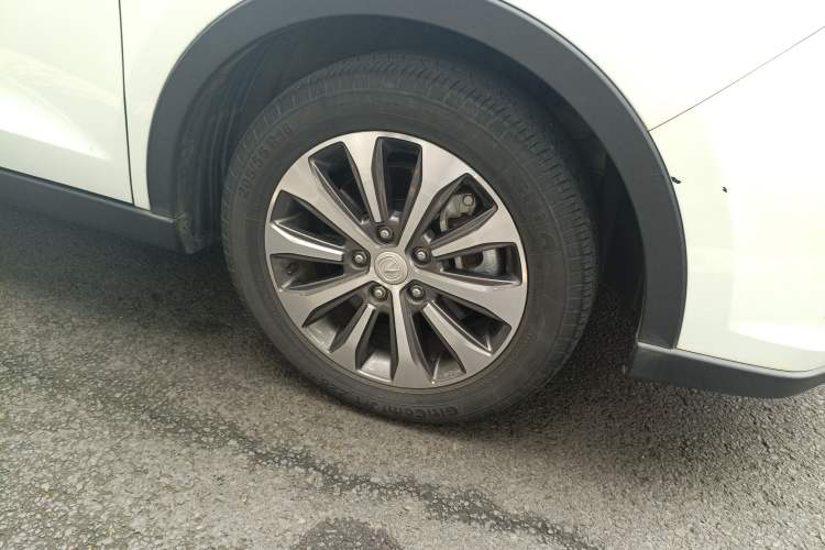 Used CHANGAN Lingxuan 2017 1.6L Manual Elite Model Right Front Wheel Hub