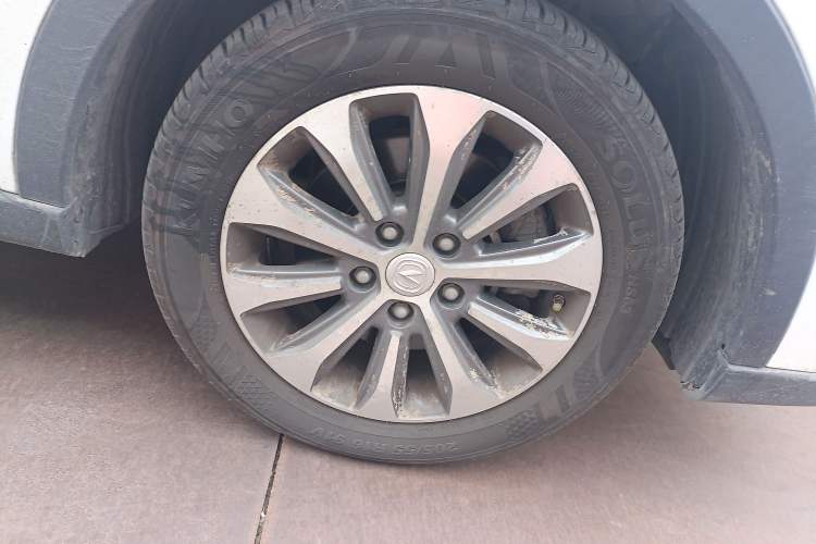 Used CHANGAN Lingxuan 2017 1.6L Manual Happiness Edition Right Front Wheel Hub