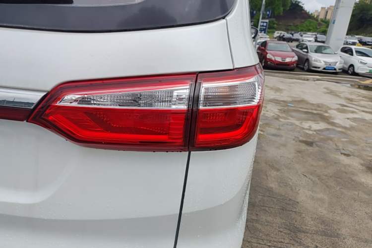 Used CHANGAN Lingxuan 2017 1.5T Automatic Lehuo Elite Model Right Rear Taillight