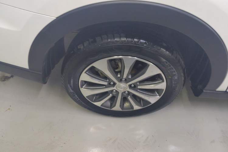 Used CHANGAN Lingxuan 2017 1.6L Manual Happiness Edition Right Rear Wheel Hub