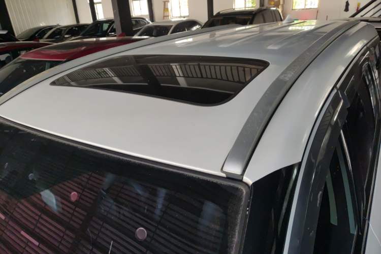 Used CHANGAN Lingxuan 2017 1.6L Manual Elite Model Roof