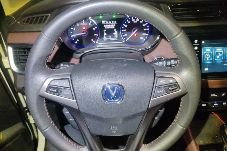 Used CHANGAN Lingxuan 2017 1.5T Automatic Lehuo Flagship Model Steering Wheel
