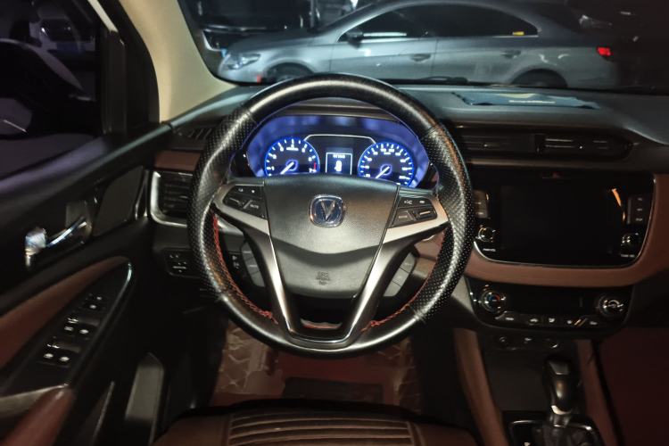 Used CHANGAN Lingxuan 2017 1.5T Automatic Lehuo Happy Edition Steering Wheel