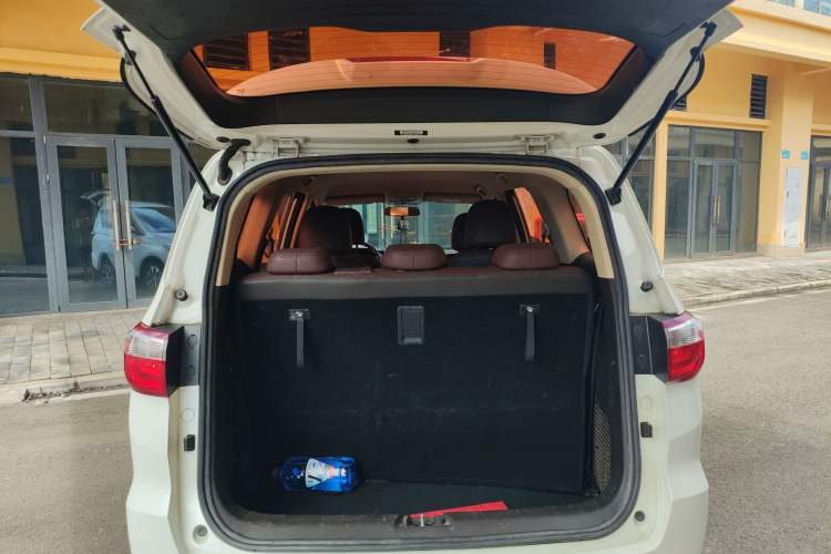 Used CHANGAN Lingxuan 2017 1.6L Manual Happiness Edition Trunk