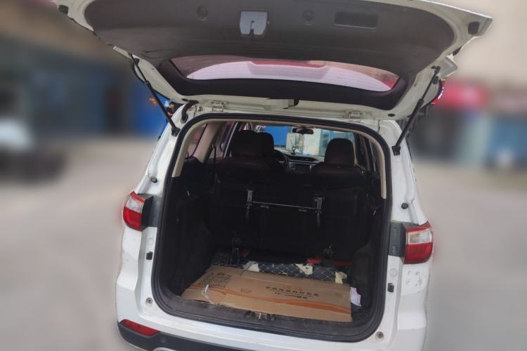 Used CHANGAN Lingxuan 2017 1.5T Manual Joyful & Happy Model Trunk