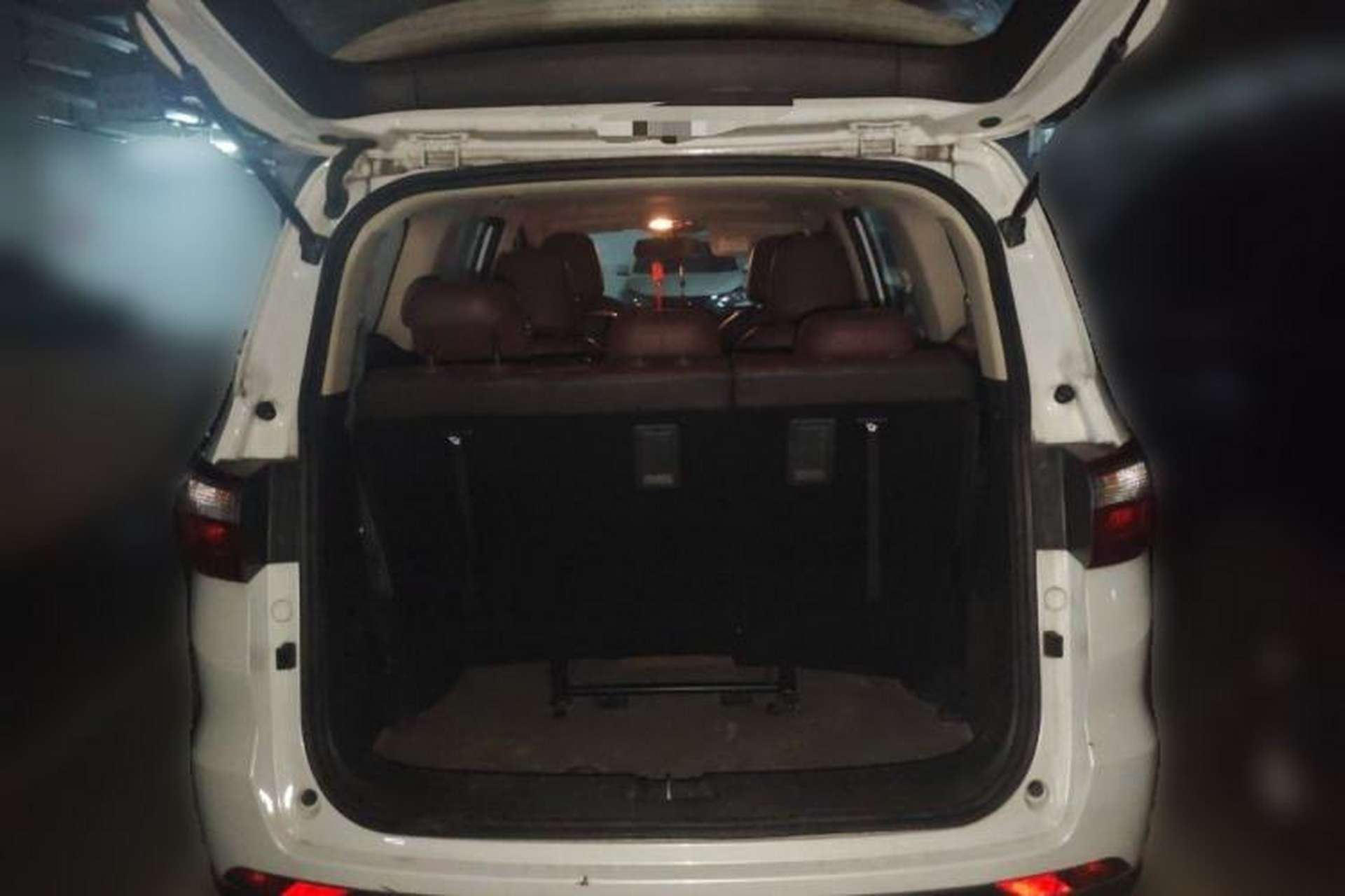 Used CHANGAN Lingxuan 2017 1.6L Manual Elite Model Trunk