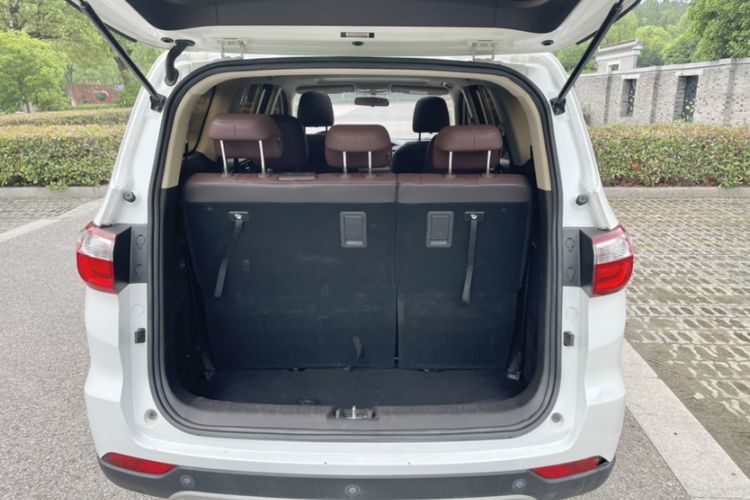 Used CHANGAN Lingxuan 2017 1.6L Manual Elite Model Trunk