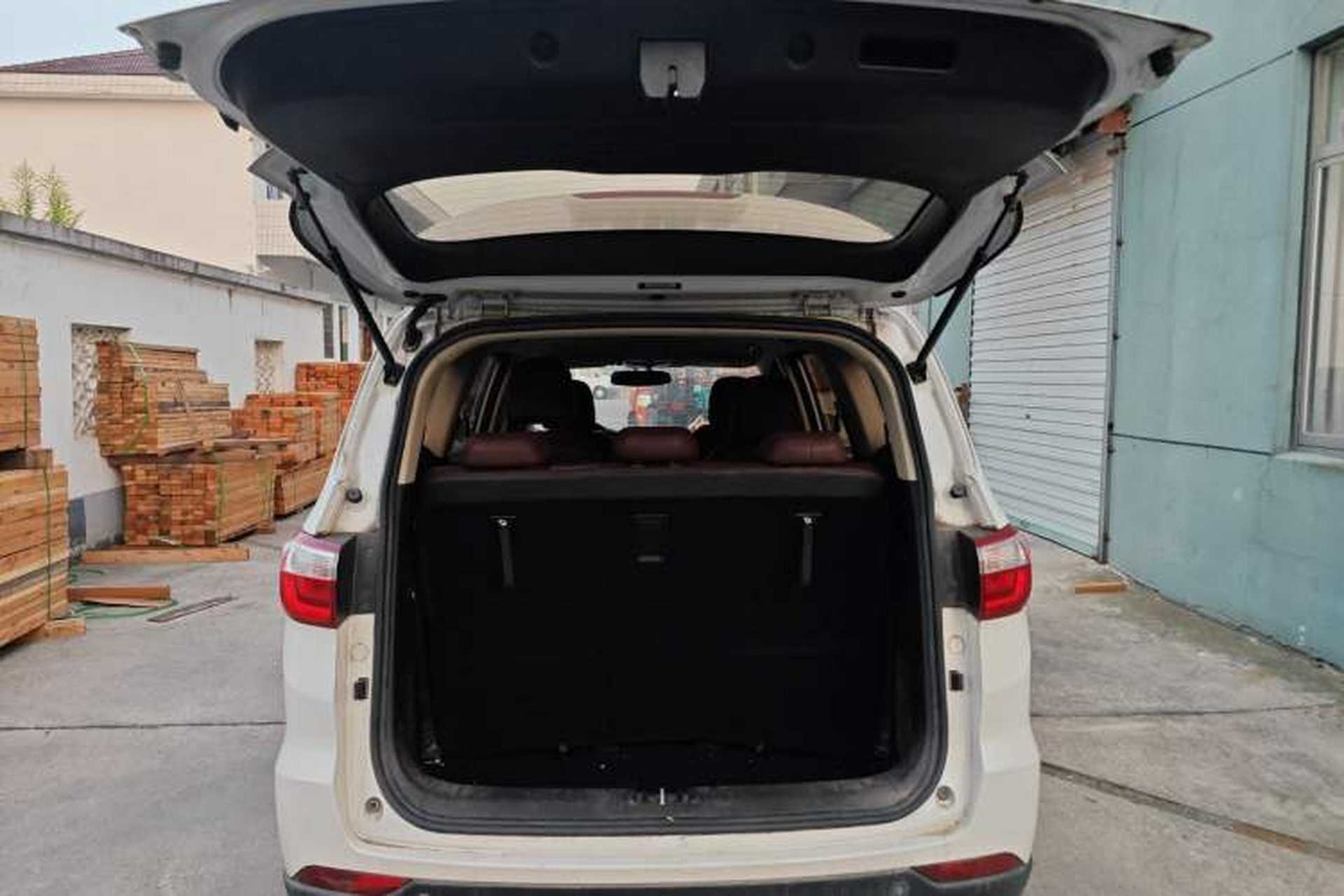 Used CHANGAN Lingxuan 2017 1.6L Manual Happiness Edition Trunk