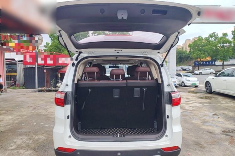 Used CHANGAN Lingxuan 2017 1.5T Automatic Lehuo Elite Model Trunk