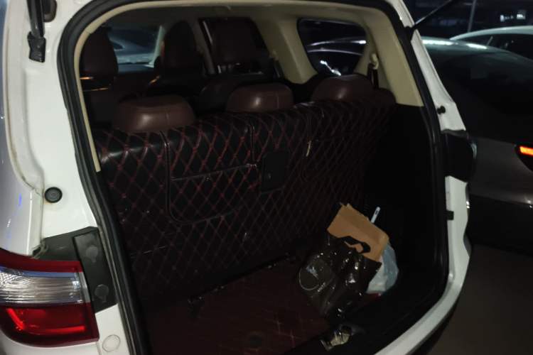 Used CHANGAN Lingxuan 2017 1.5T Automatic Lehuo Happy Edition Trunk