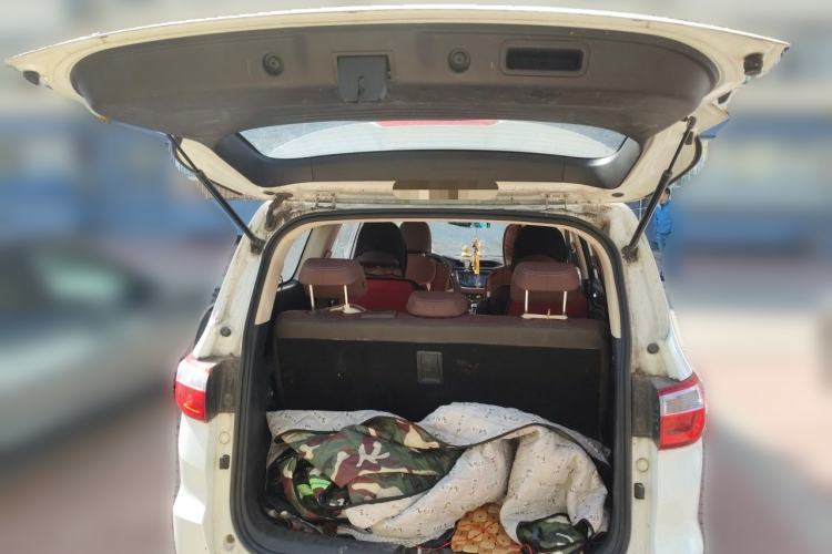 Used CHANGAN Lingxuan 2017 1.6L Manual Happiness Edition Trunk