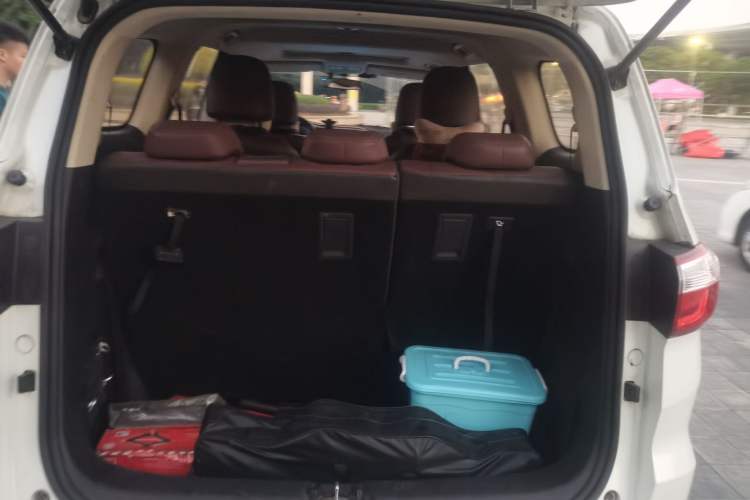 Used CHANGAN Lingxuan 2017 1.6L Manual Elite Model Trunk