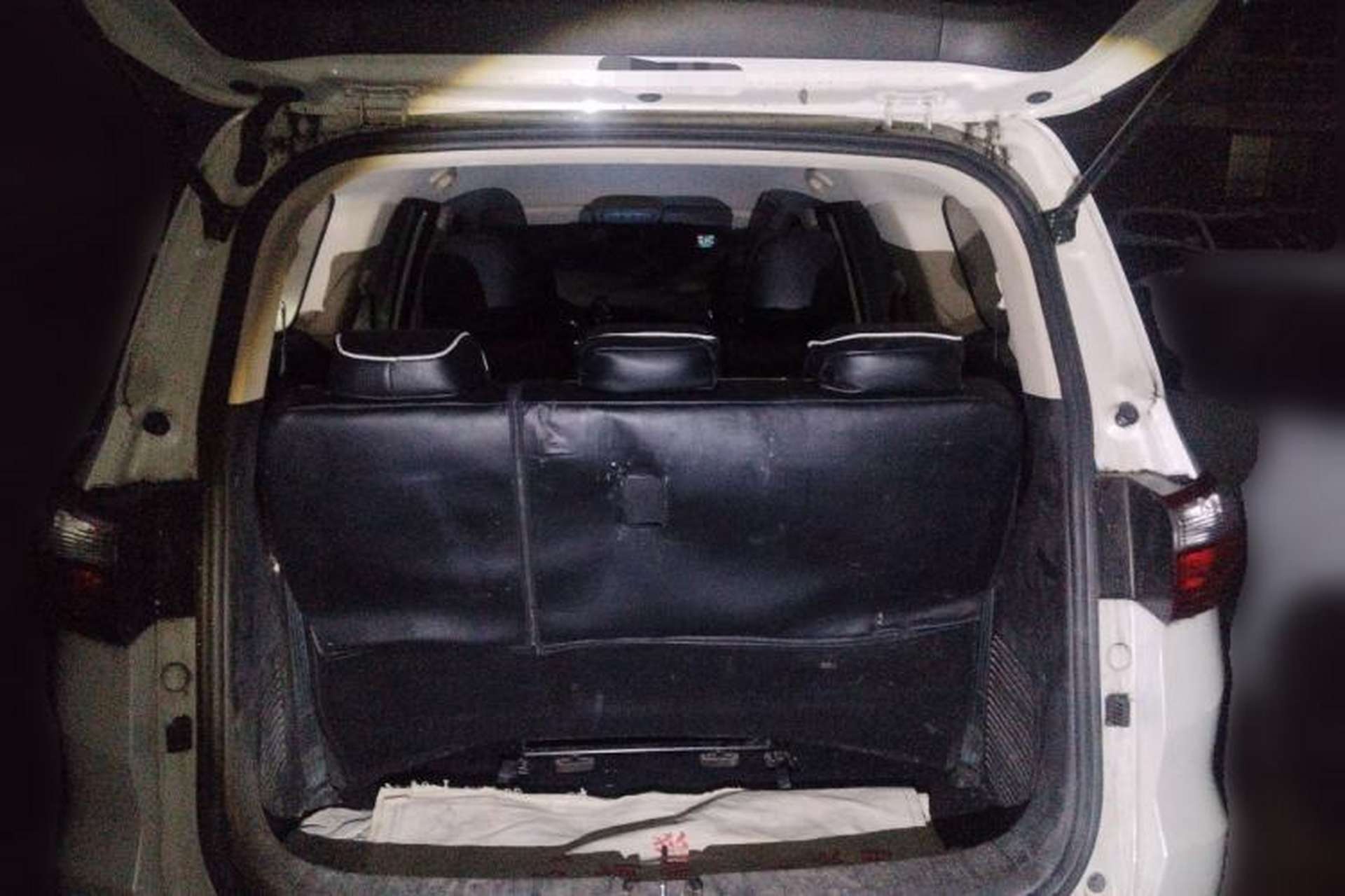 Used CHANGAN Lingxuan 2017 1.6L Manual Happiness Edition Trunk