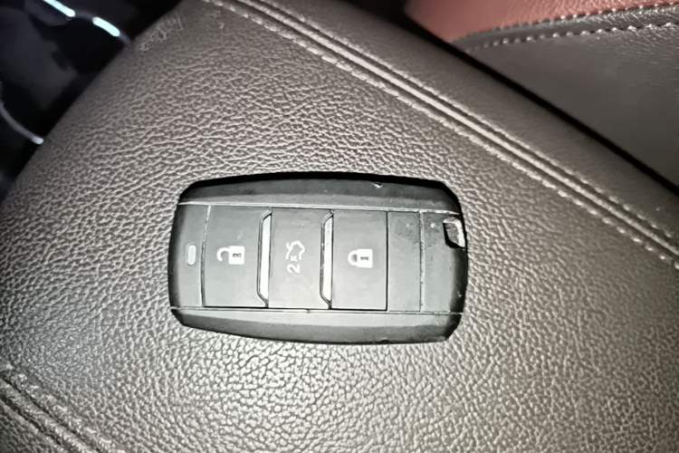 Used CHANGAN Lingxuan 2017 1.6L Manual Elite Model Vehicle Key