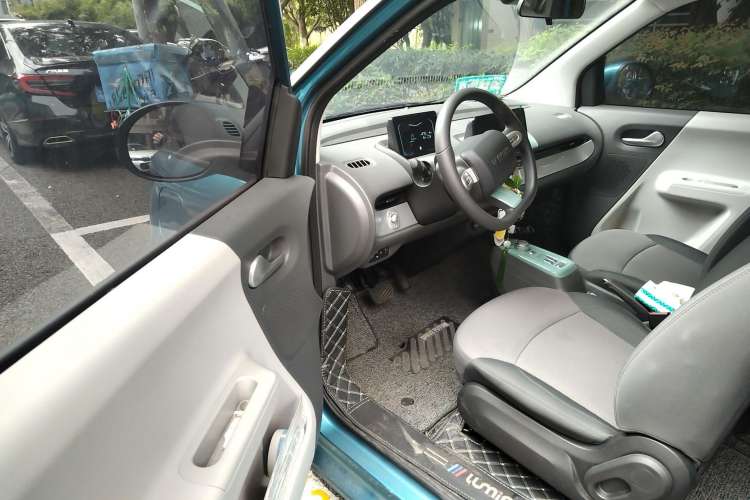 Used CHANGAN Lumin 2022 301km Honey-Sweet Version Driver Seat