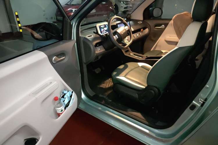 Used CHANGAN Lumin 2022 301km Honey-Sweet Version Driver Seat