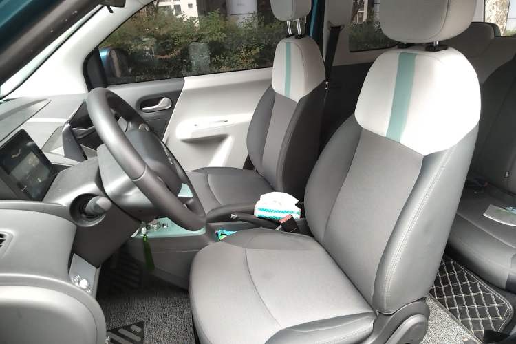 Used CHANGAN Lumin 2022 301km Honey-Sweet Version Left Front Seat