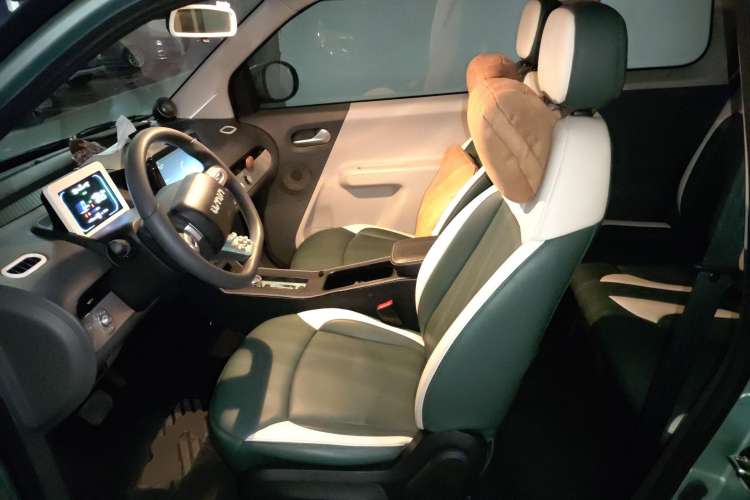 Used CHANGAN Lumin 2022 301km Honey-Sweet Version Left Front Seat