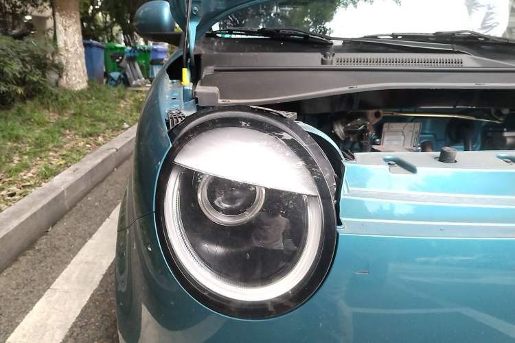 Used CHANGAN Lumin 2022 301km Honey-Sweet Version Right Front Headlight