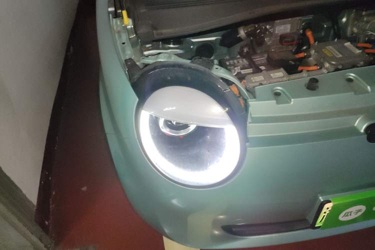 Used CHANGAN Lumin 2022 301km Honey-Sweet Version Right Front Headlight