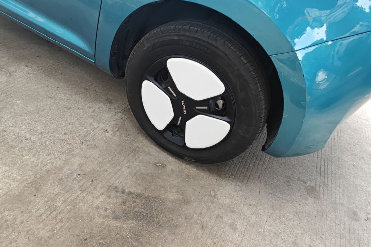 Used CHANGAN Lumin 2022 301km Honey-Sweet Version Right Front Wheel Hub