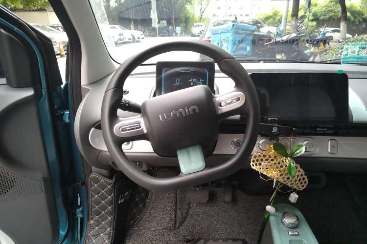 Used CHANGAN Lumin 2022 301km Honey-Sweet Version Steering Wheel
