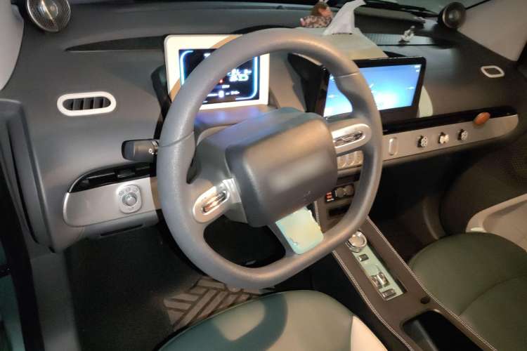Used CHANGAN Lumin 2022 301km Honey-Sweet Version Steering Wheel
