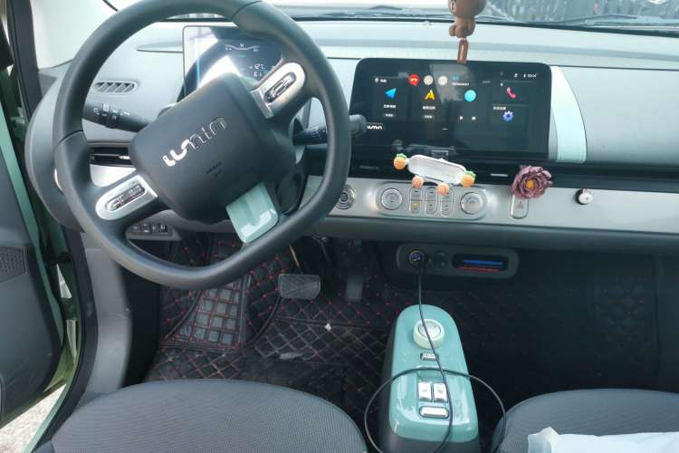 Used CHANGAN Lumin 2022 210km Sweet Edition Center Console