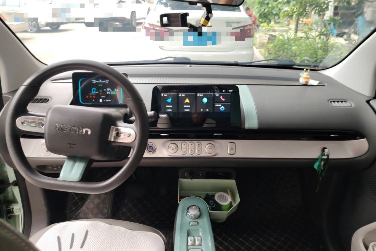 Used CHANGAN Lumin 2022 210km Sweet Edition Center Console