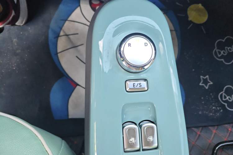 Used CHANGAN Lumin 2022 210km Sweet Edition Gear Lever