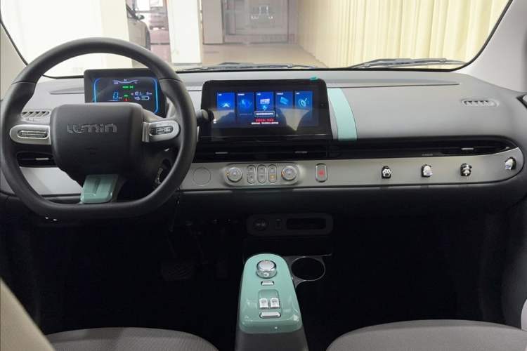 Used CHANGAN Lumin 2022 210km Sweet Edition Interior 1