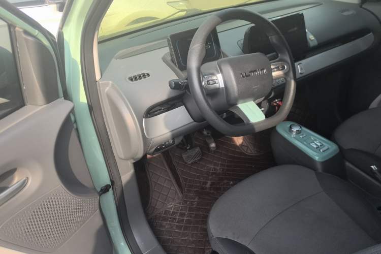 Used CHANGAN Lumin 2022 210km Sweet Edition Interior 2