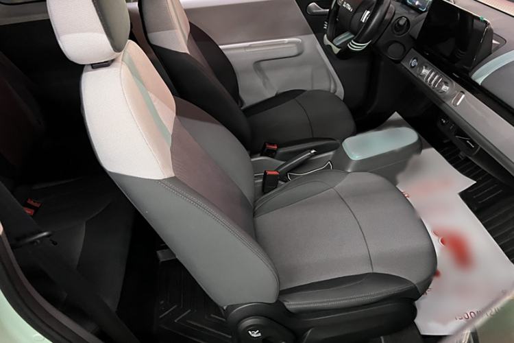 Used CHANGAN Lumin 2022 210km Sweet Edition Interior 3