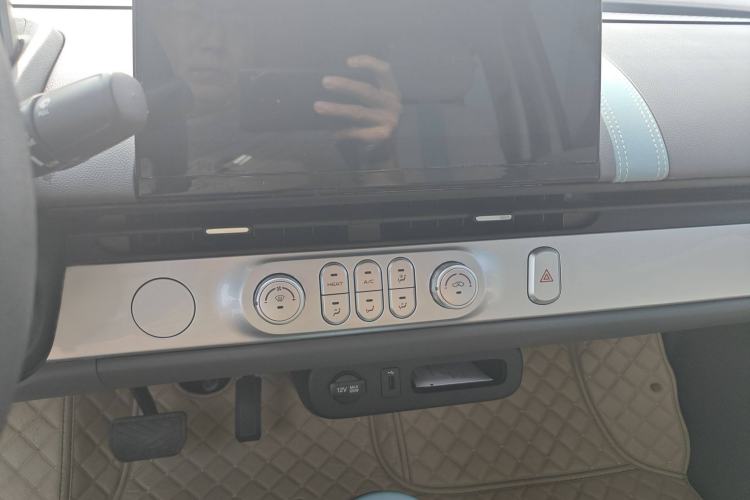 Used CHANGAN Lumin 2022 210km Sweet Edition Interior 5