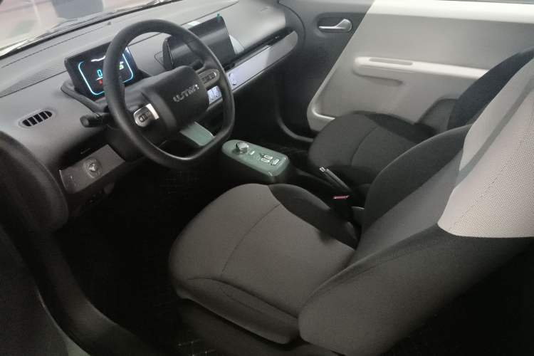 Used CHANGAN Lumin 2022 210km Sweet Edition Left Front Seat