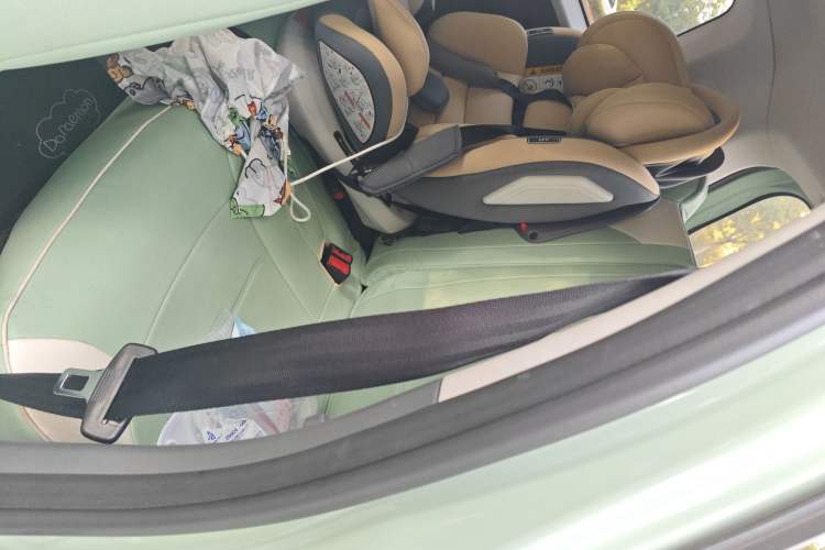 Used CHANGAN Lumin 2022 210km Sweet Edition Left Rear Seat